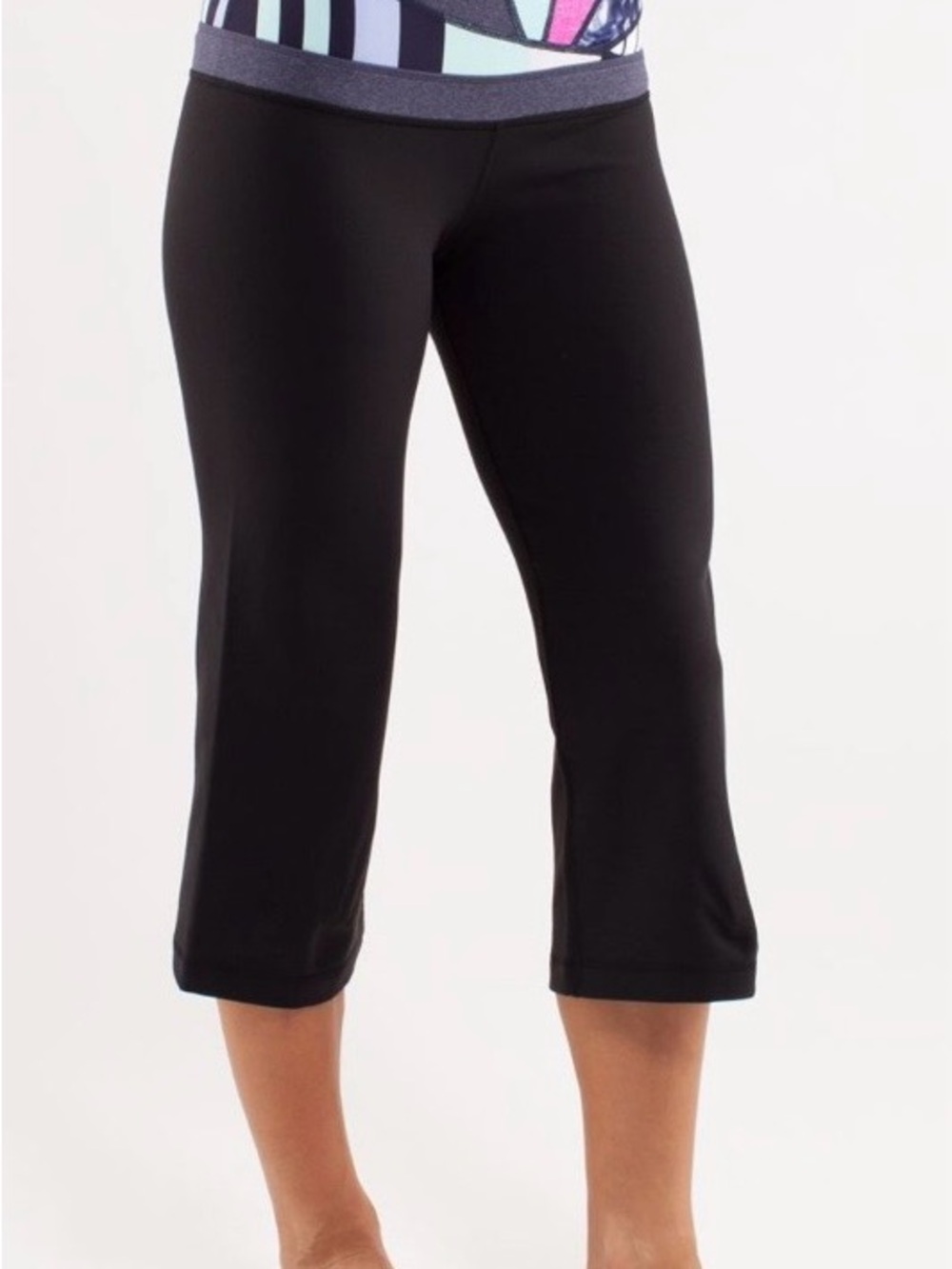 Lululemon groove cropped size 10